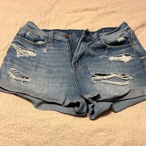 Arizona Jean Company Women's Light Blue Distressed Shorts